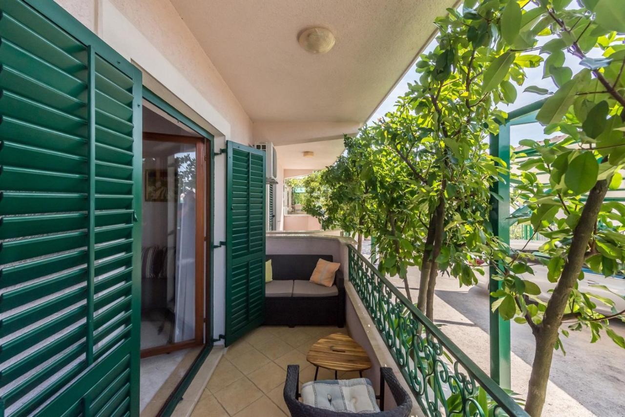 Apartments Ivana-Mira Okrug Gornji Buitenkant foto