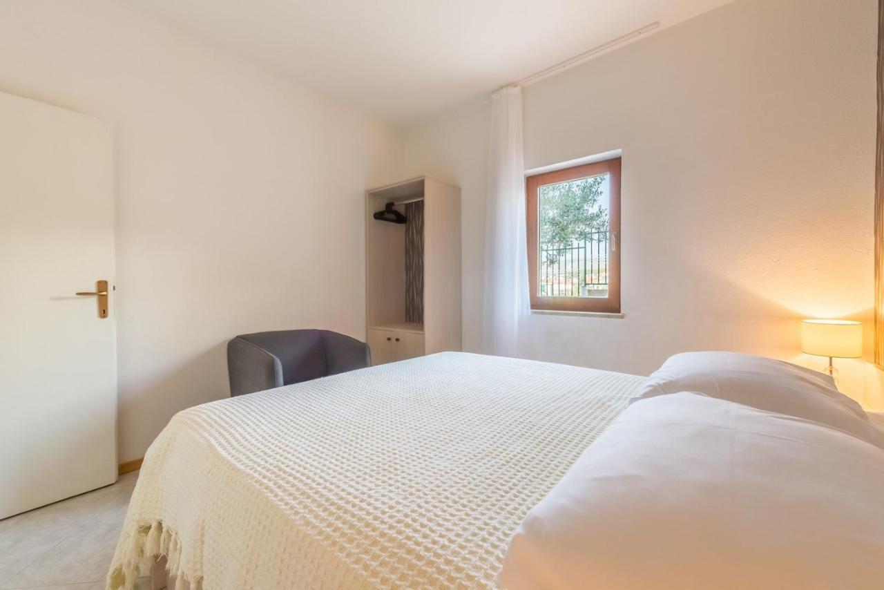 Apartments Ivana-Mira Okrug Gornji Buitenkant foto
