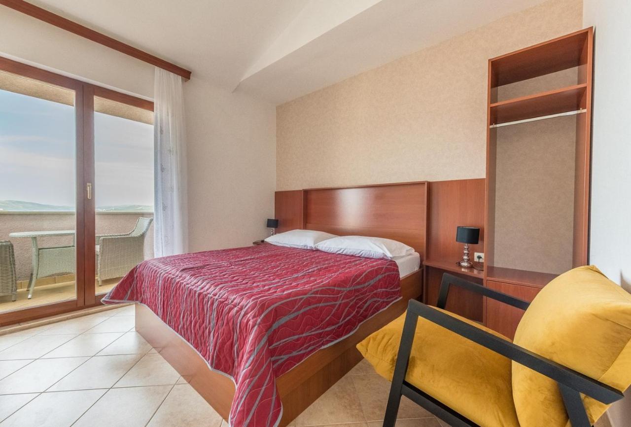 Apartments Ivana-Mira Okrug Gornji Buitenkant foto