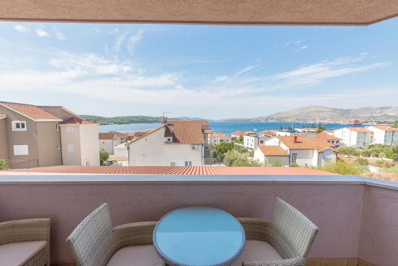 Apartments Ivana-Mira Okrug Gornji Buitenkant foto