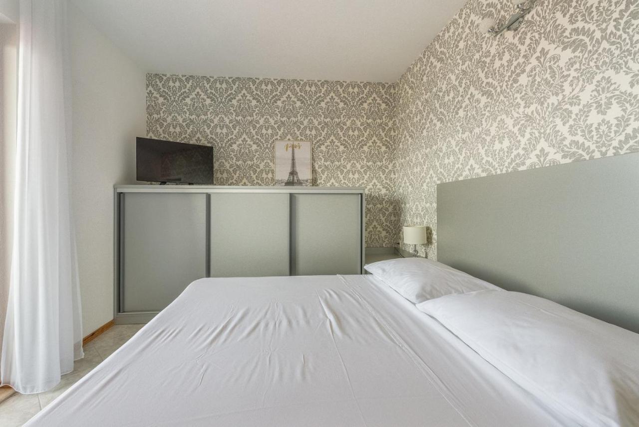 Apartments Ivana-Mira Okrug Gornji Buitenkant foto