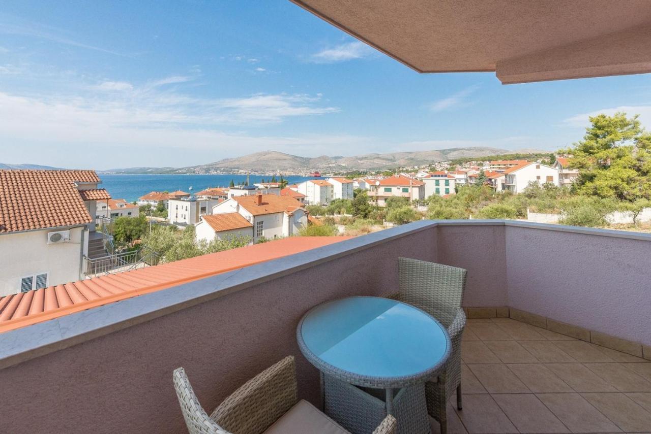 Apartments Ivana-Mira Okrug Gornji Buitenkant foto